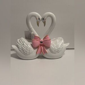 Cupcake and cashmere Elegant White Valentine’s Day Swan Figurine with Pink Bow